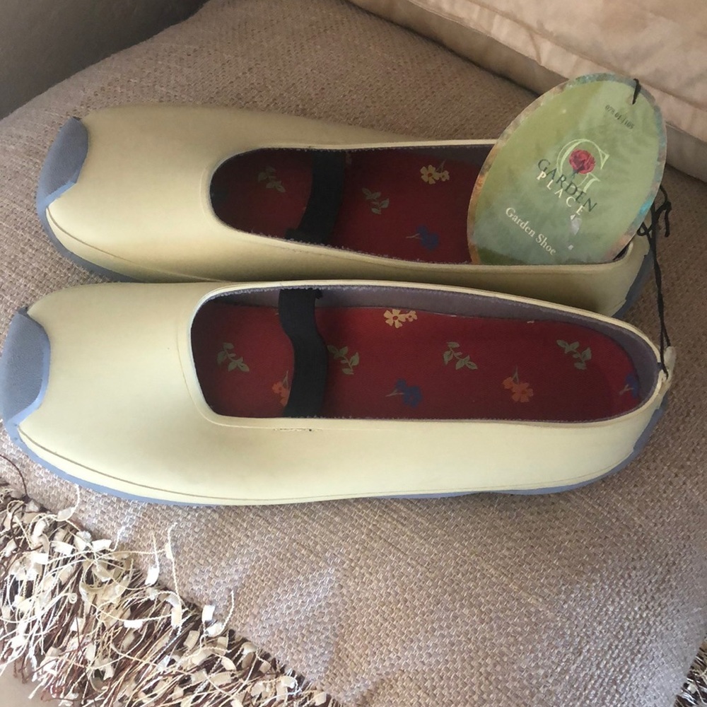 Garden Shoes (size 9.5)